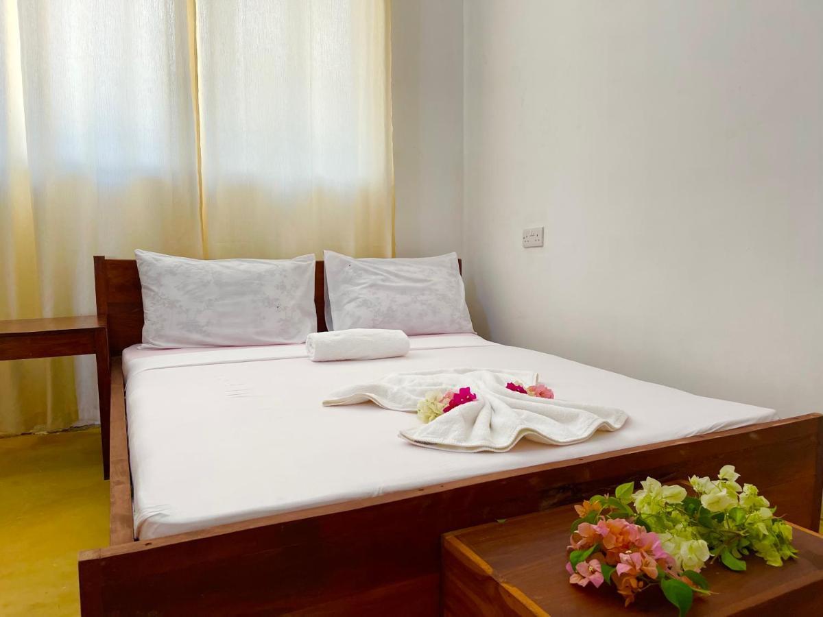Equalia Boutique Hotel Джамбиани Экстерьер фото