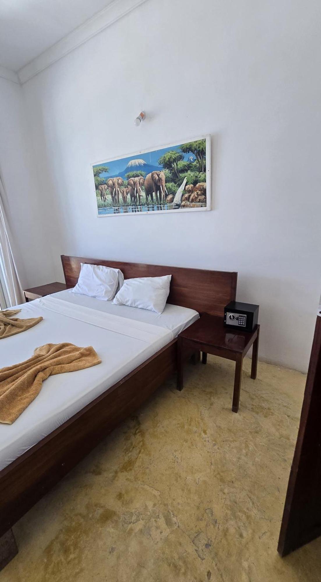 Equalia Boutique Hotel Джамбиани Экстерьер фото